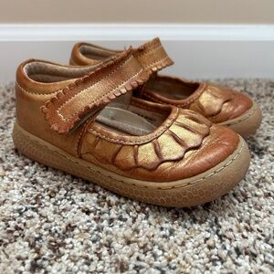 Livie and Luca Ruche Classic Mary Jane Tan Bronze Gold Leather Size 10 Girls